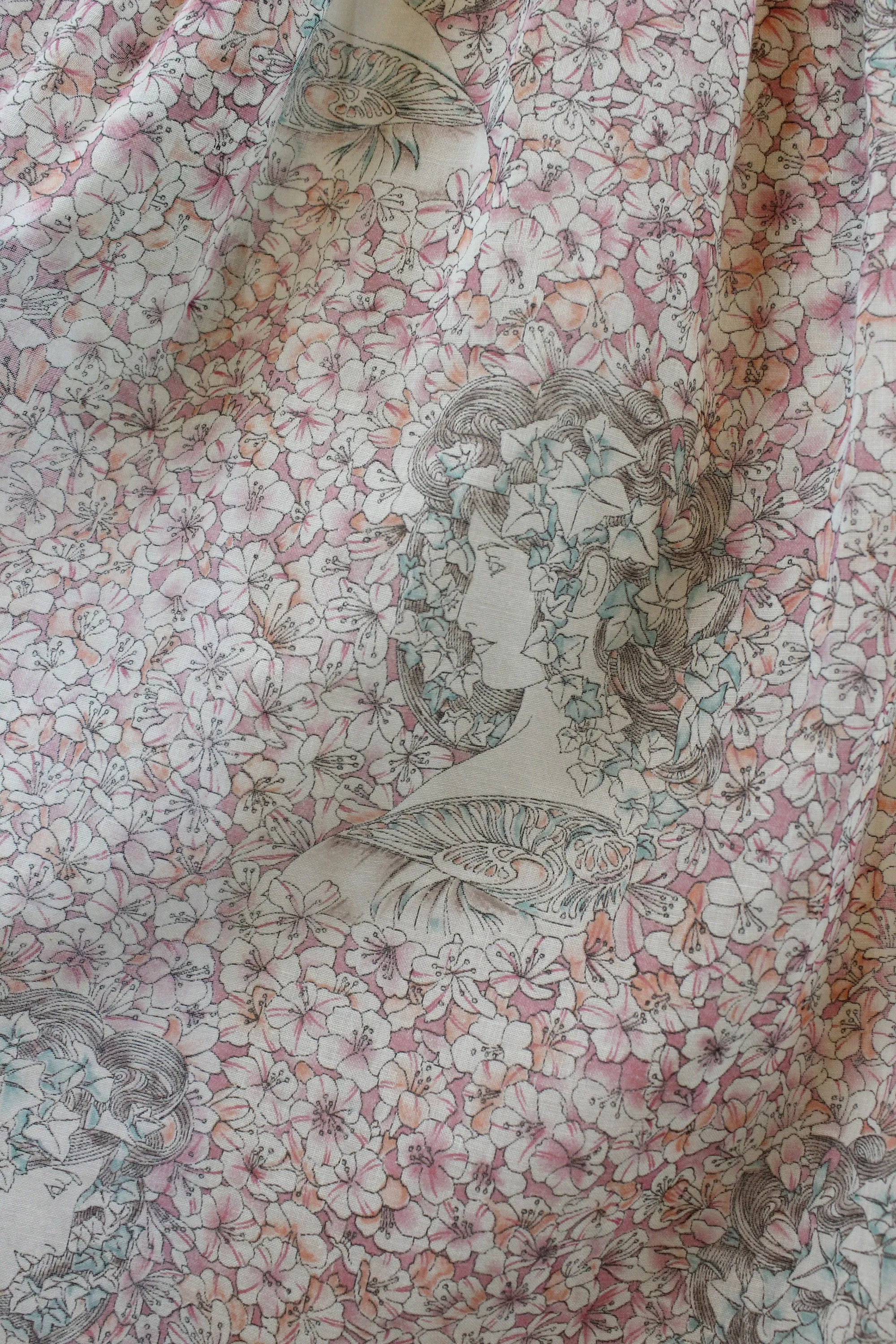 1970s WOMAN print art nouveau puffed sleeve dress xxs | new fall