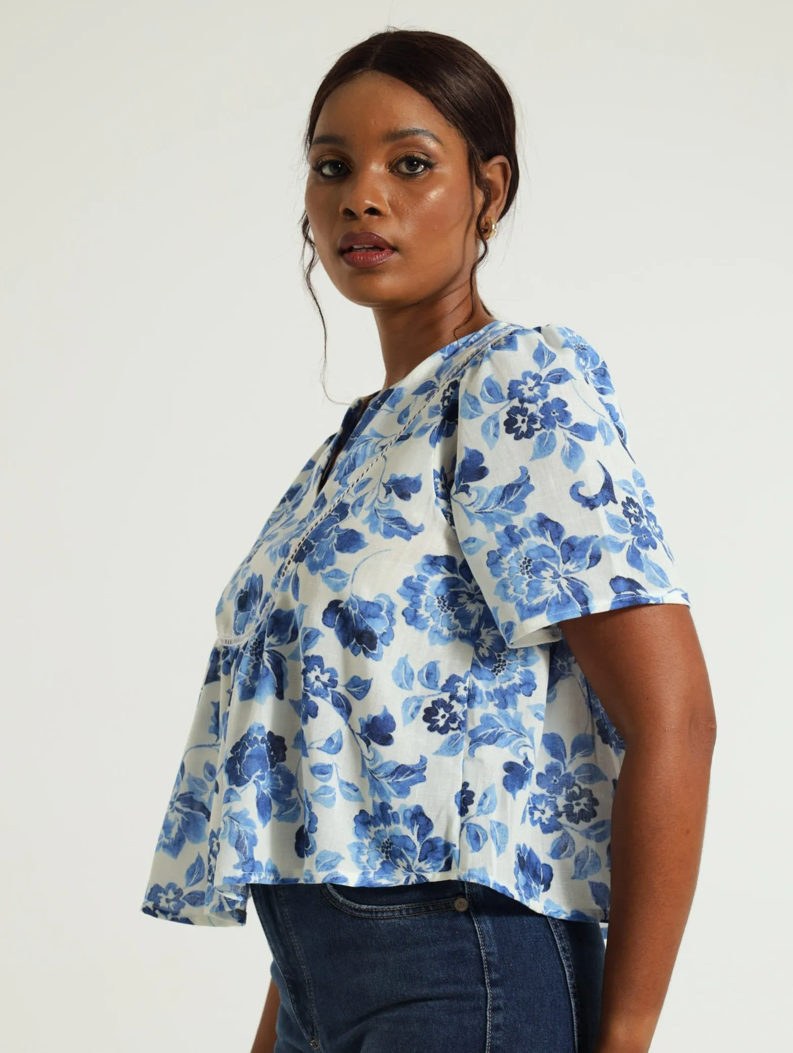Babydoll Blouse With Ladder Lace - White/Blue
