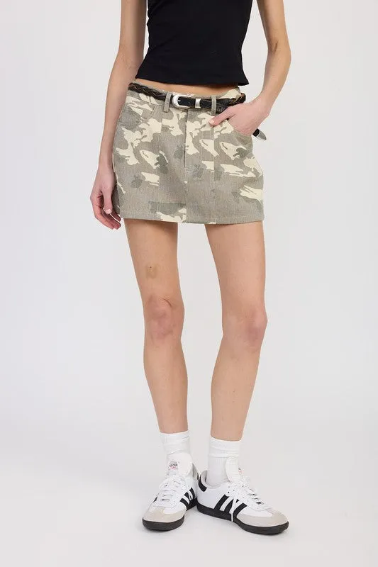 BELTED MINI CAMO SKIRT