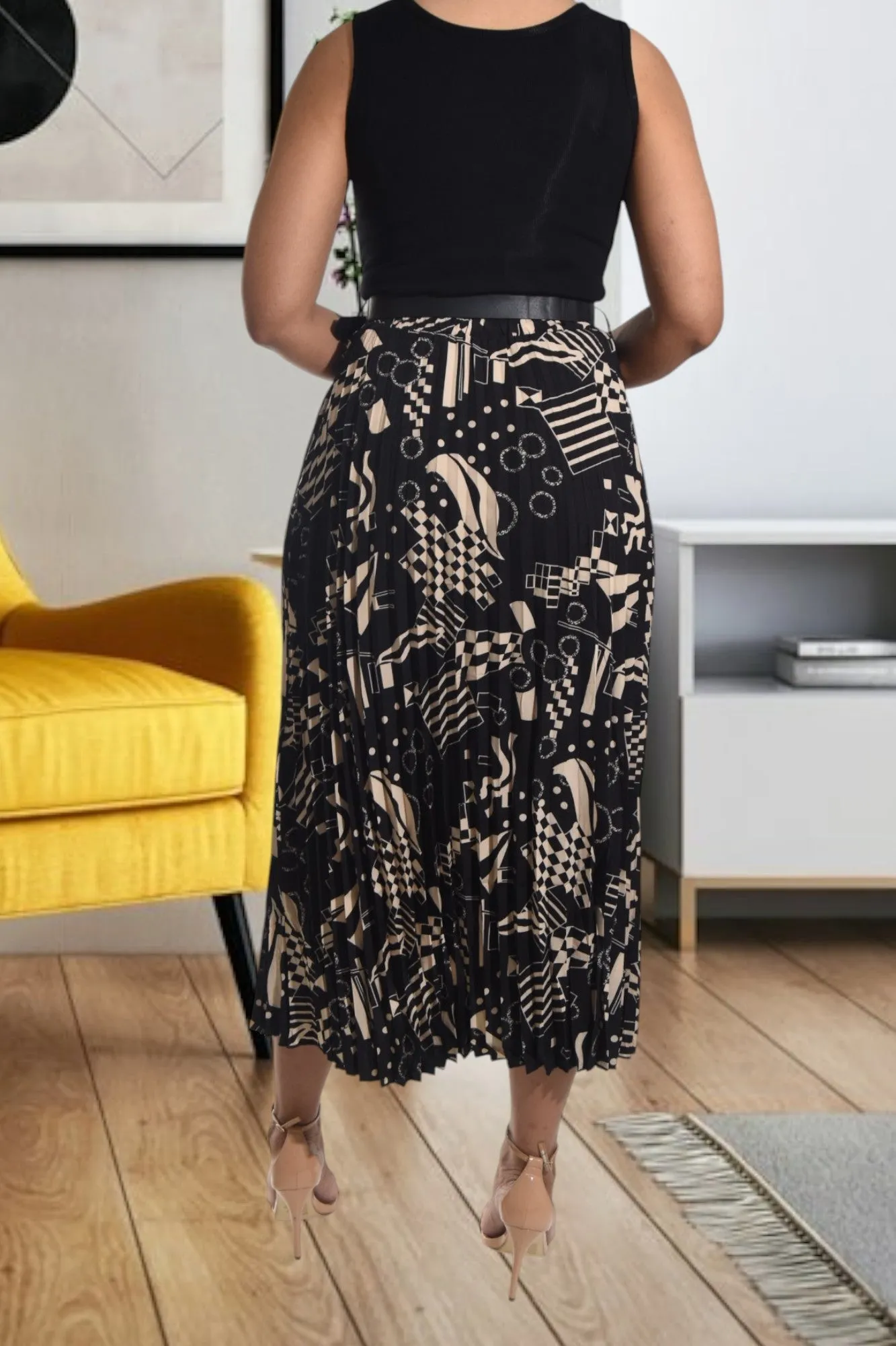 Black Pleated Belt Skirt