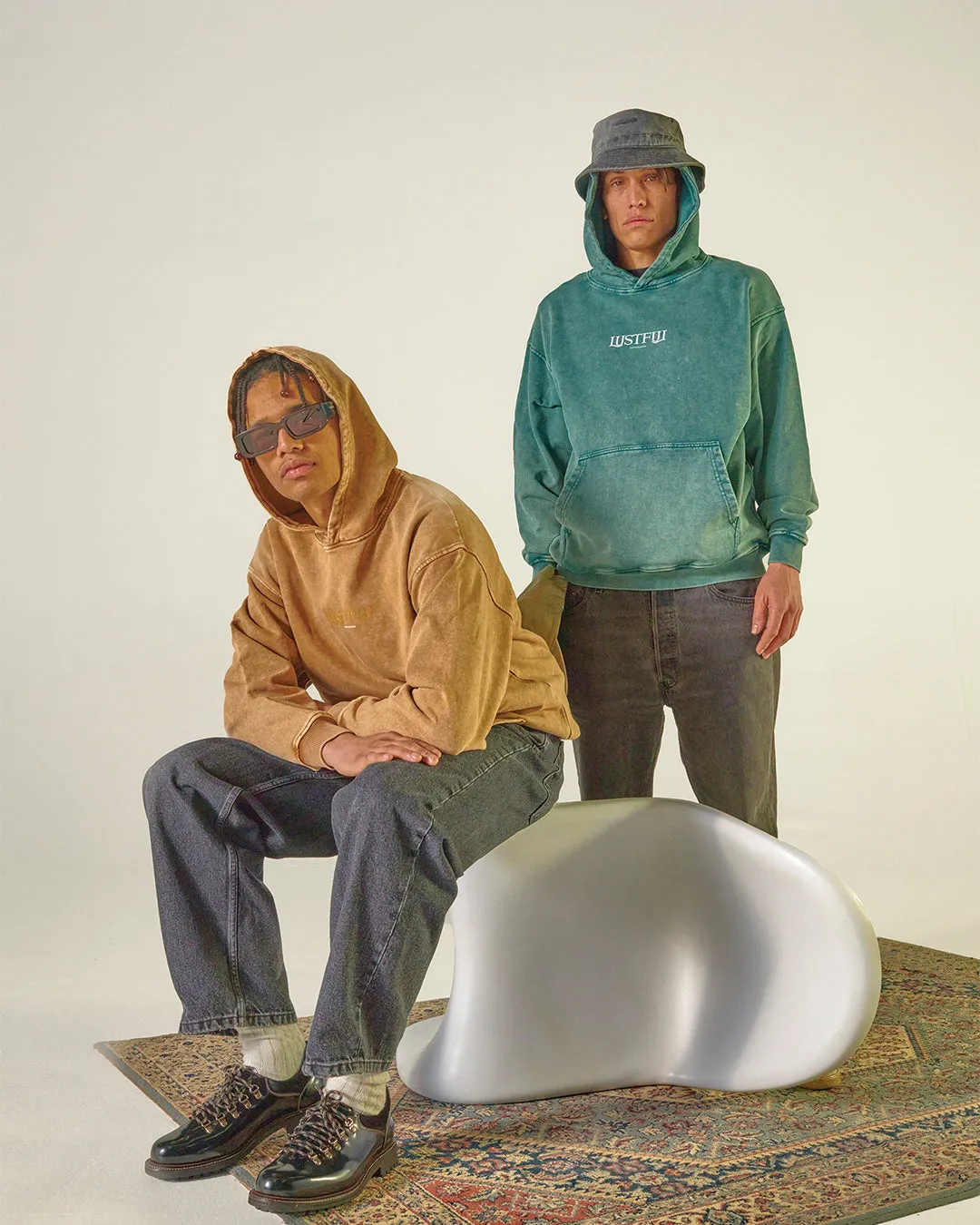 Blaze hoodie in aged sand