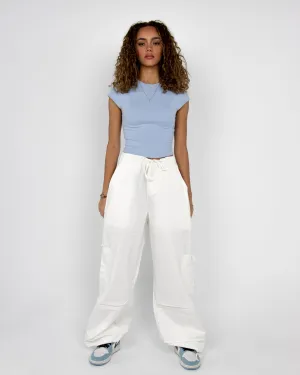 Chutes in Pearl White