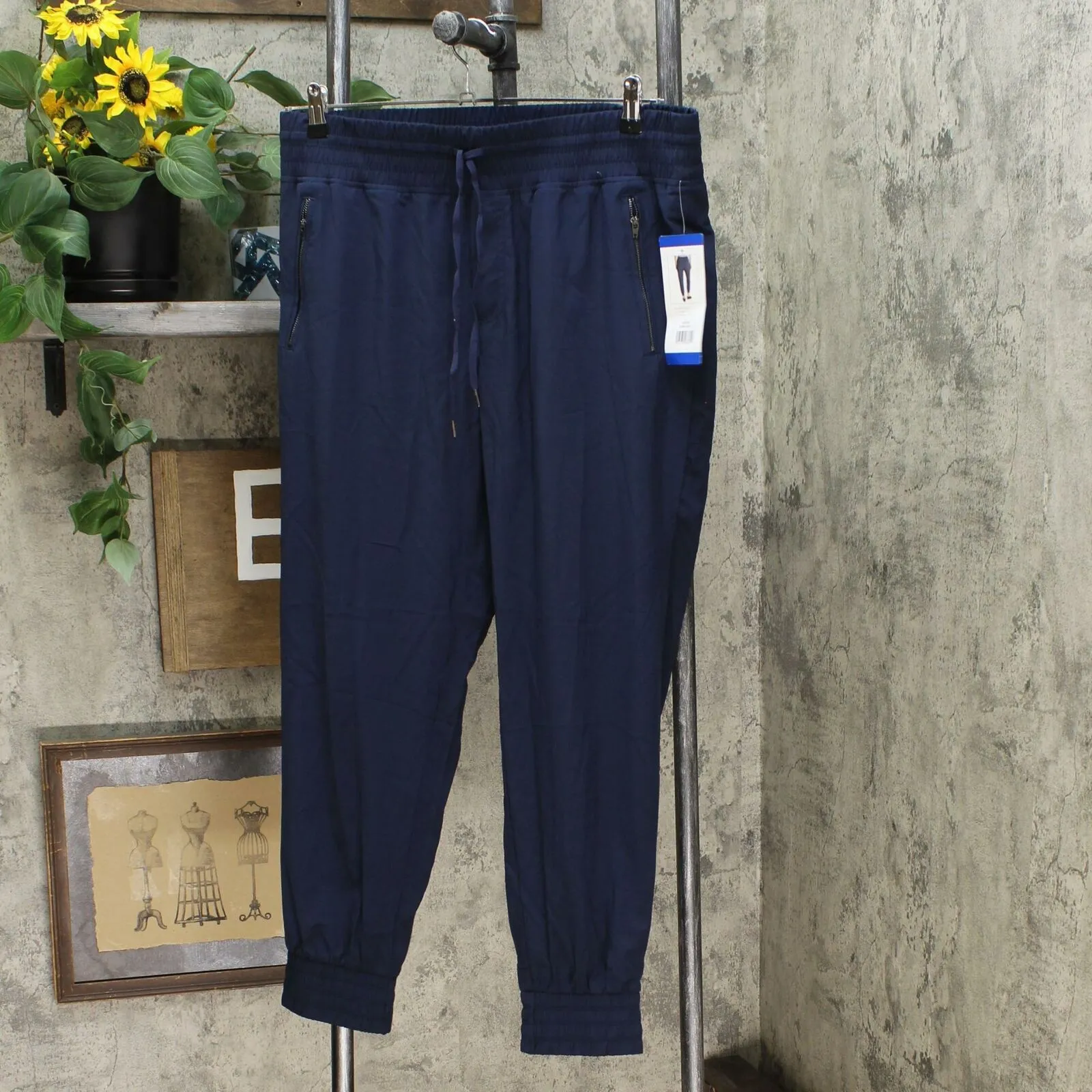 Danskin Women's Woven Jogger Pants With Zipper Pockets