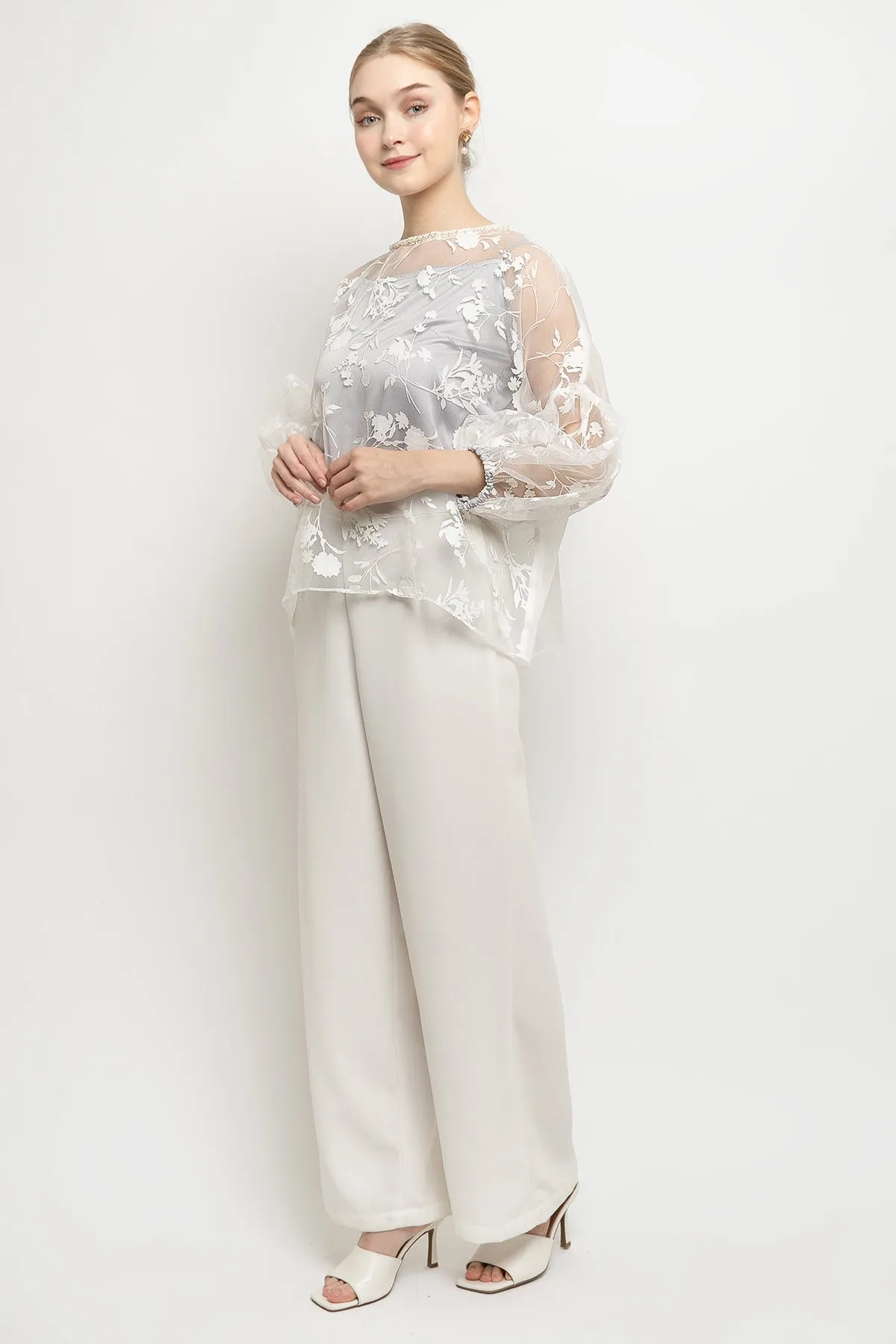 Elini Top in Light Gray