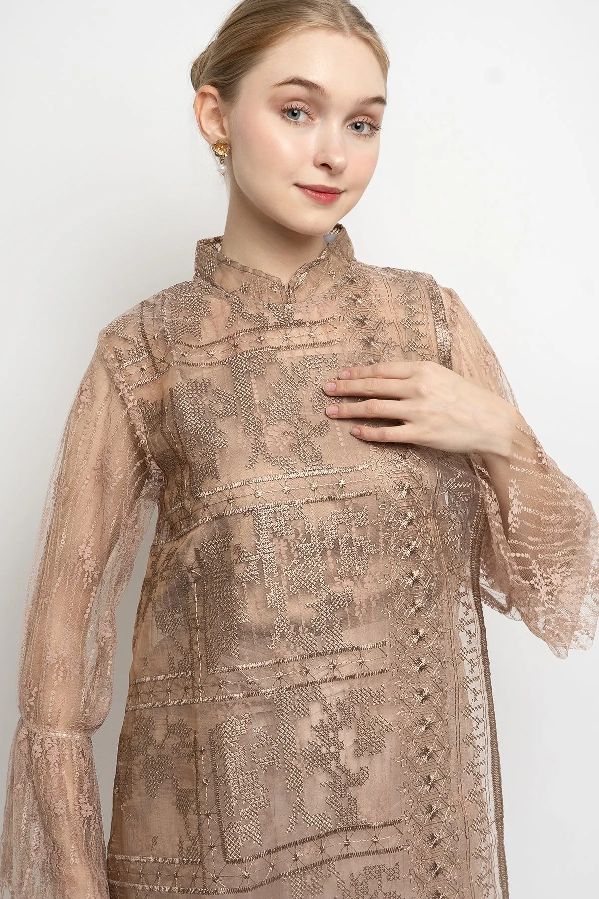 Gyna Top in Light Brown