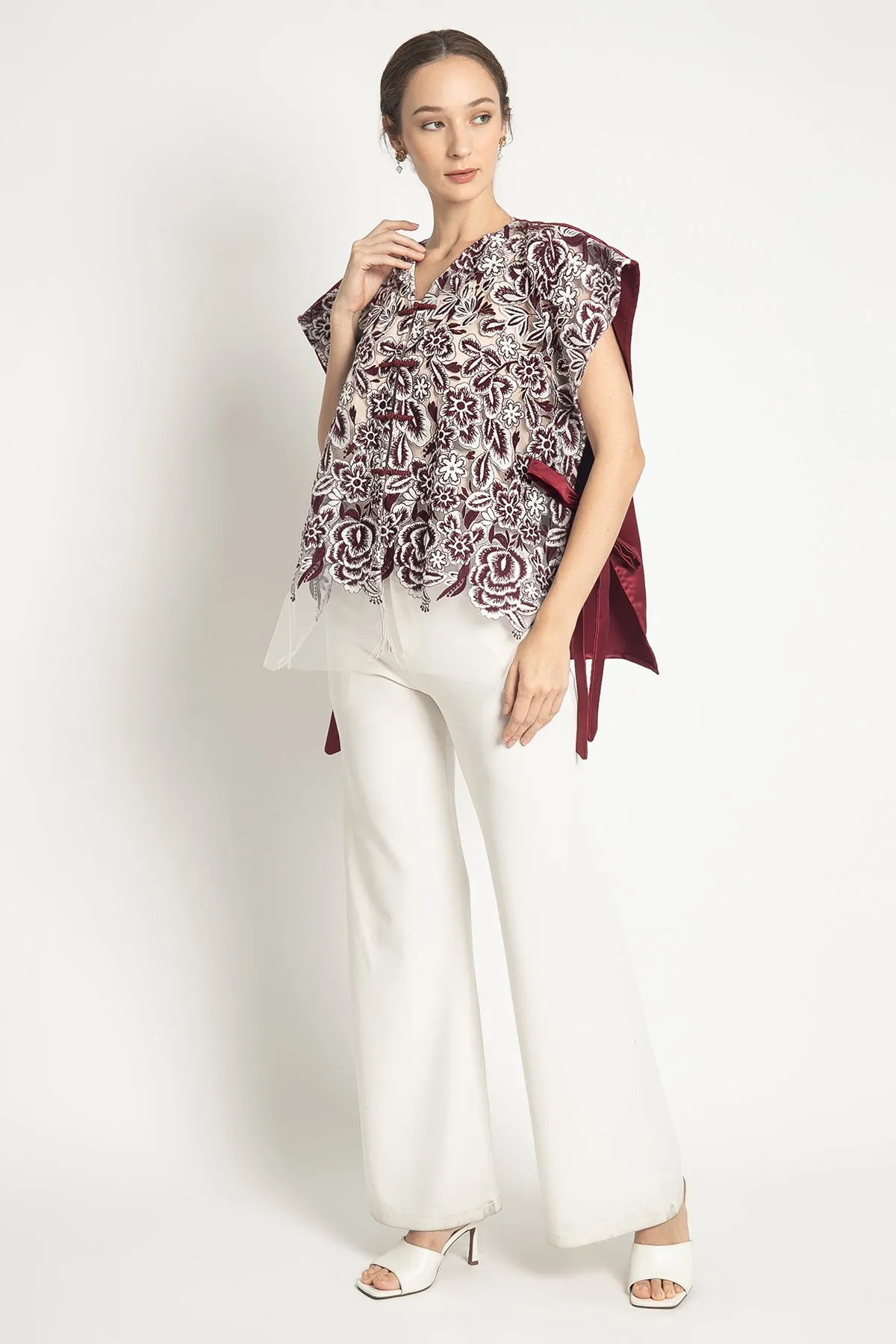 Hana Top in White Maroon