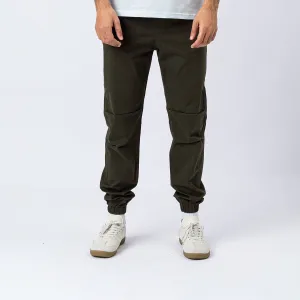 Hangout Jogger. Dark Olive
