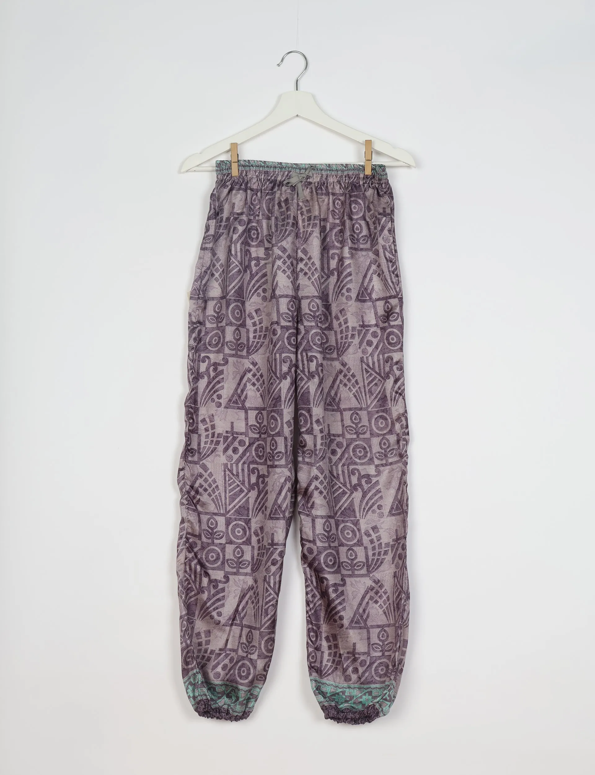 JOGGER PANTS