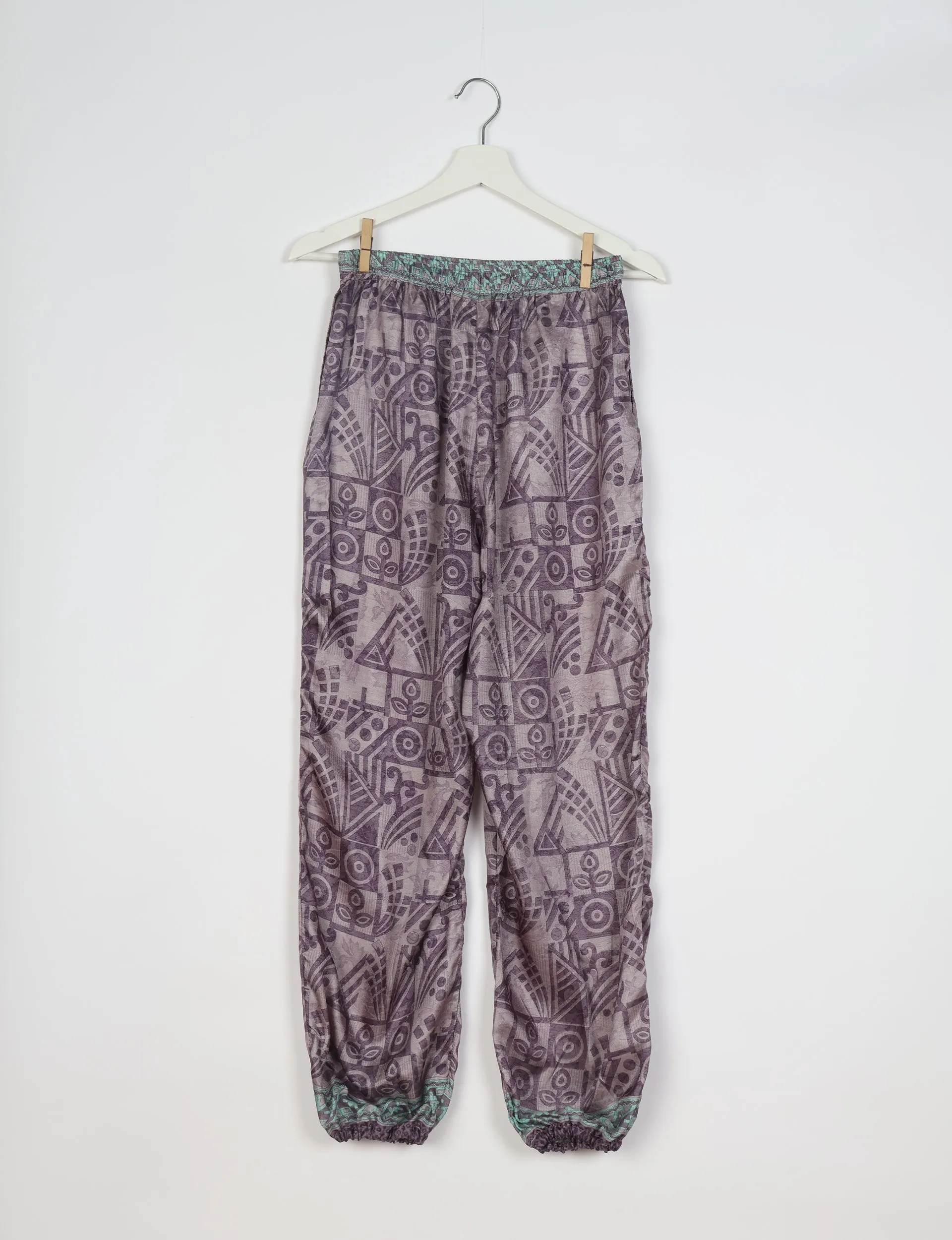 JOGGER PANTS