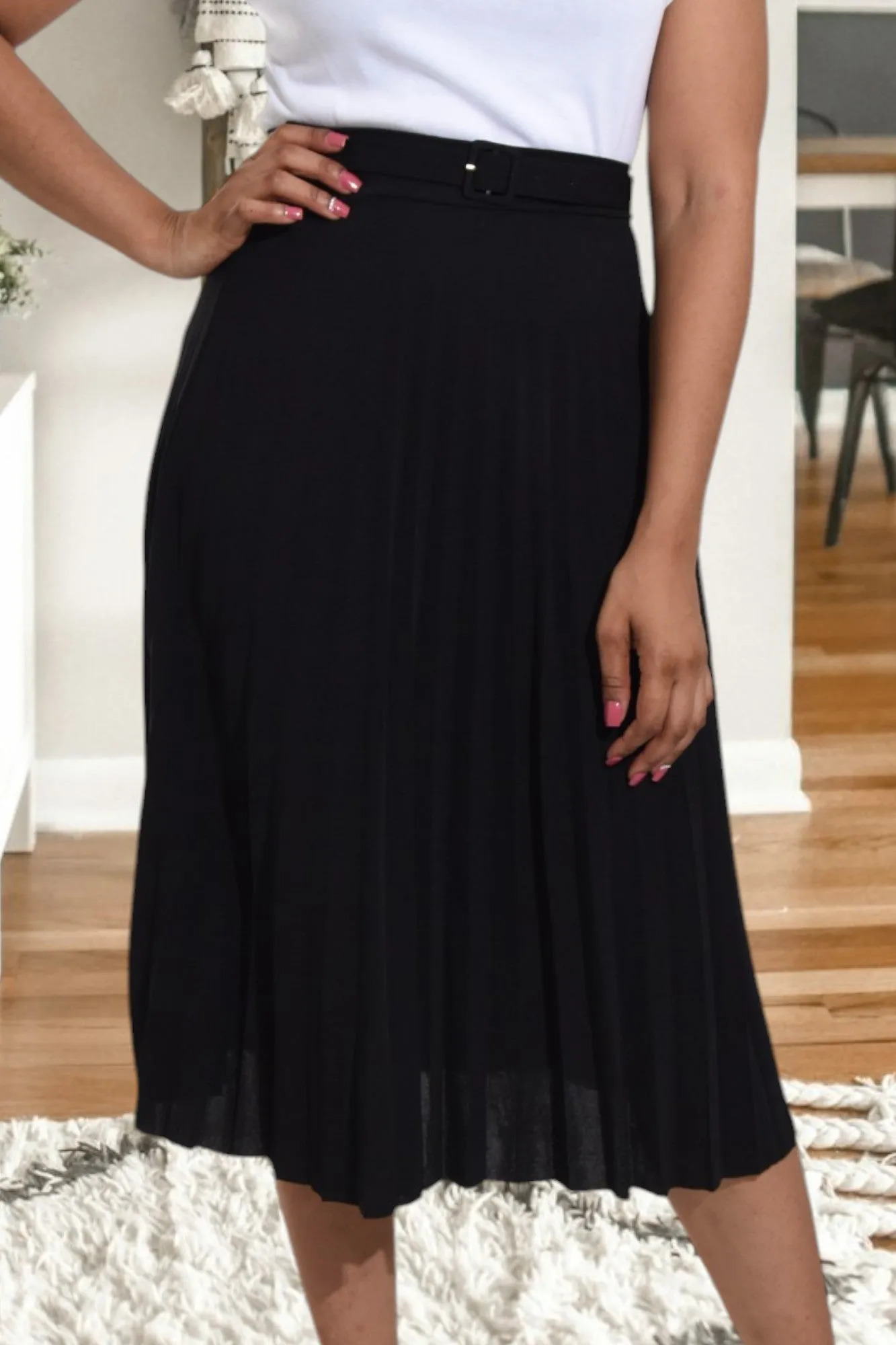 Ladies Black Pleated Skirt