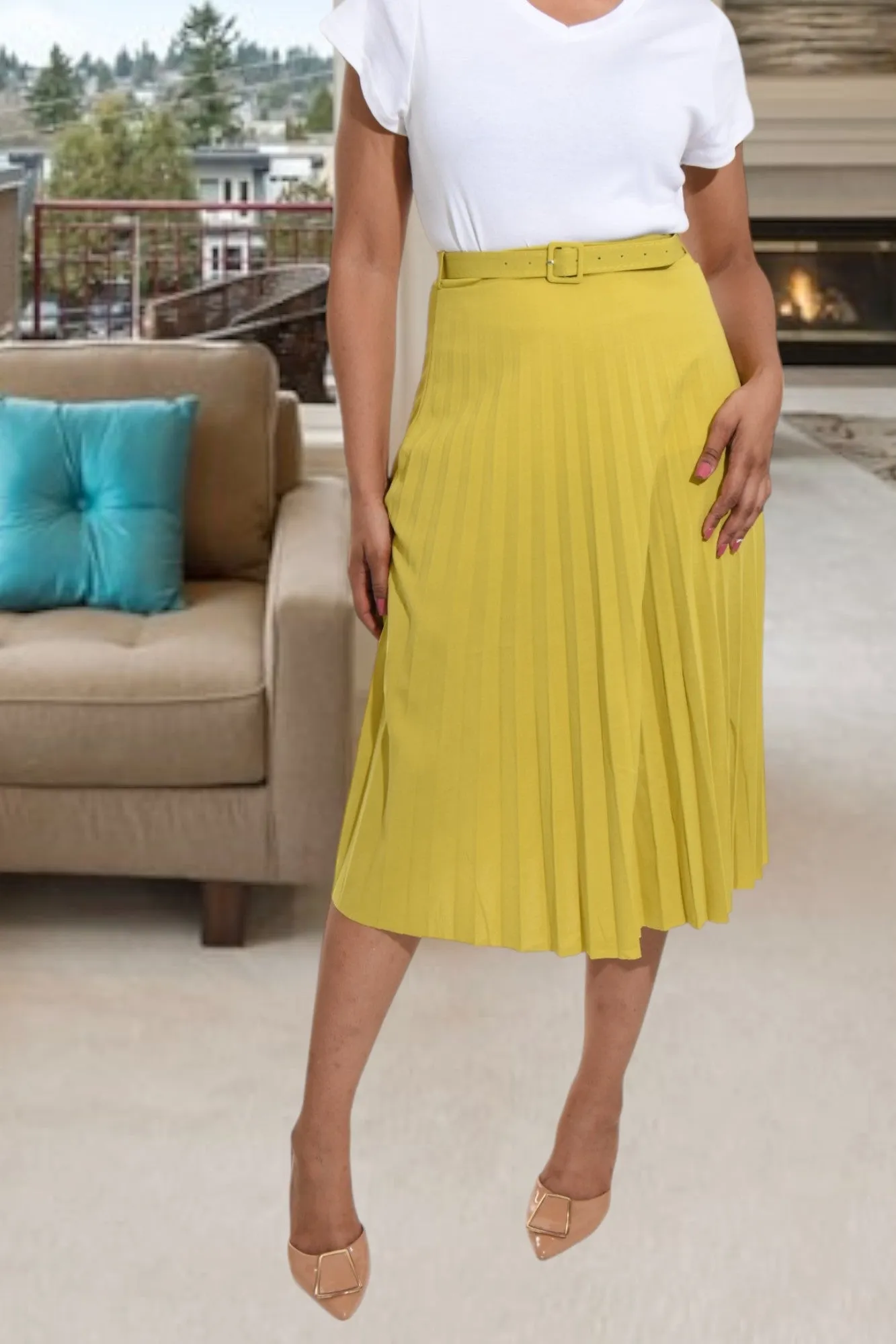Ladies Lime Pleated Skirt