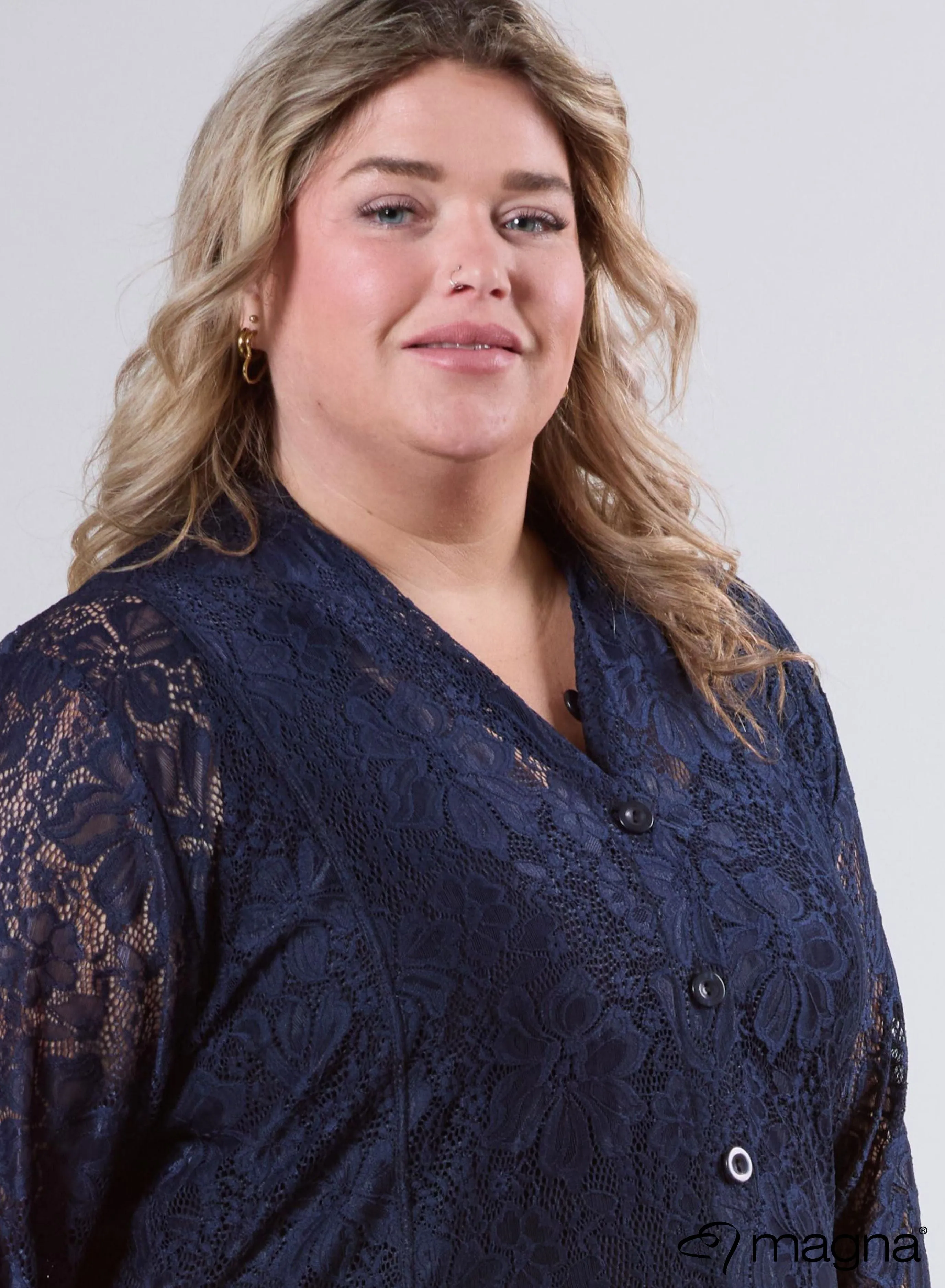 Magna Long Lace Buttoned Blouse Navy