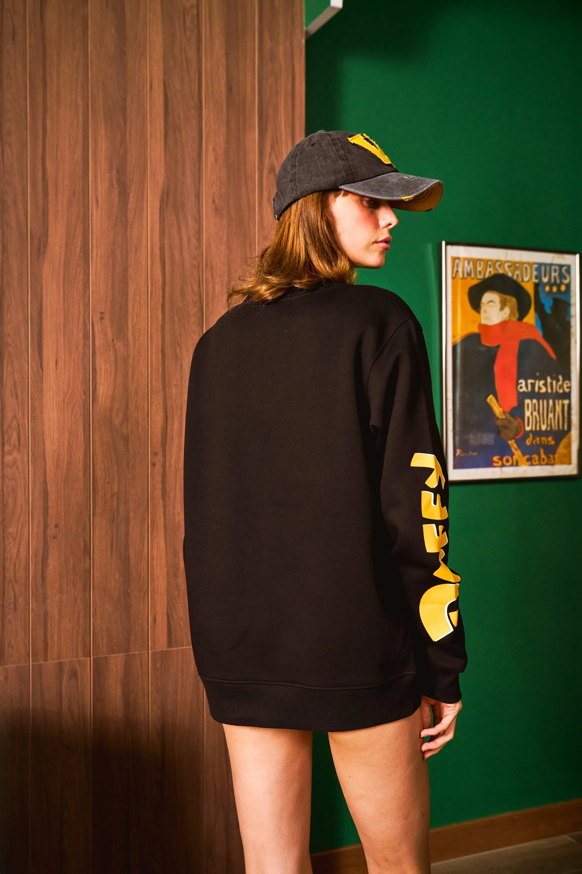 Melty Daffy Sweatshirt