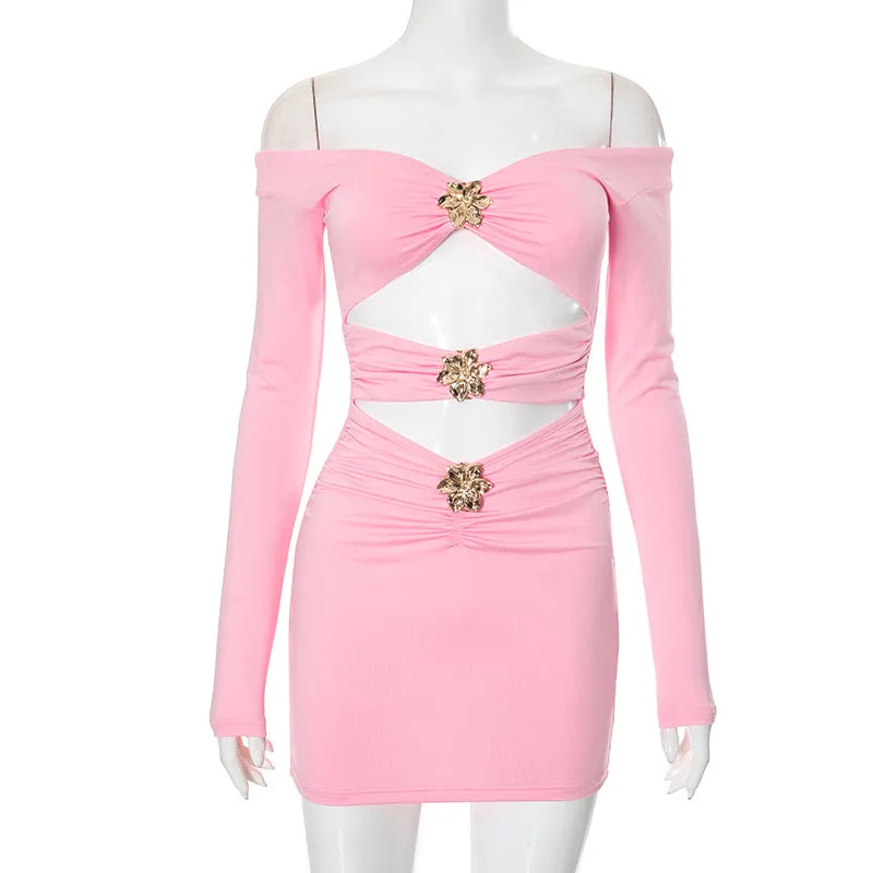 REALAIOT  Sanhu Lianjiang H24DS293 2025 women's clothing one-word collar long-sleeved hollow design sexy hip-wrapped dress wholesale
