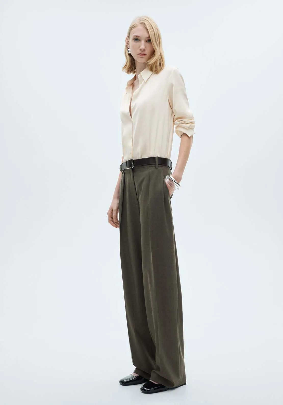 Satin finish flowy shirt - Beige