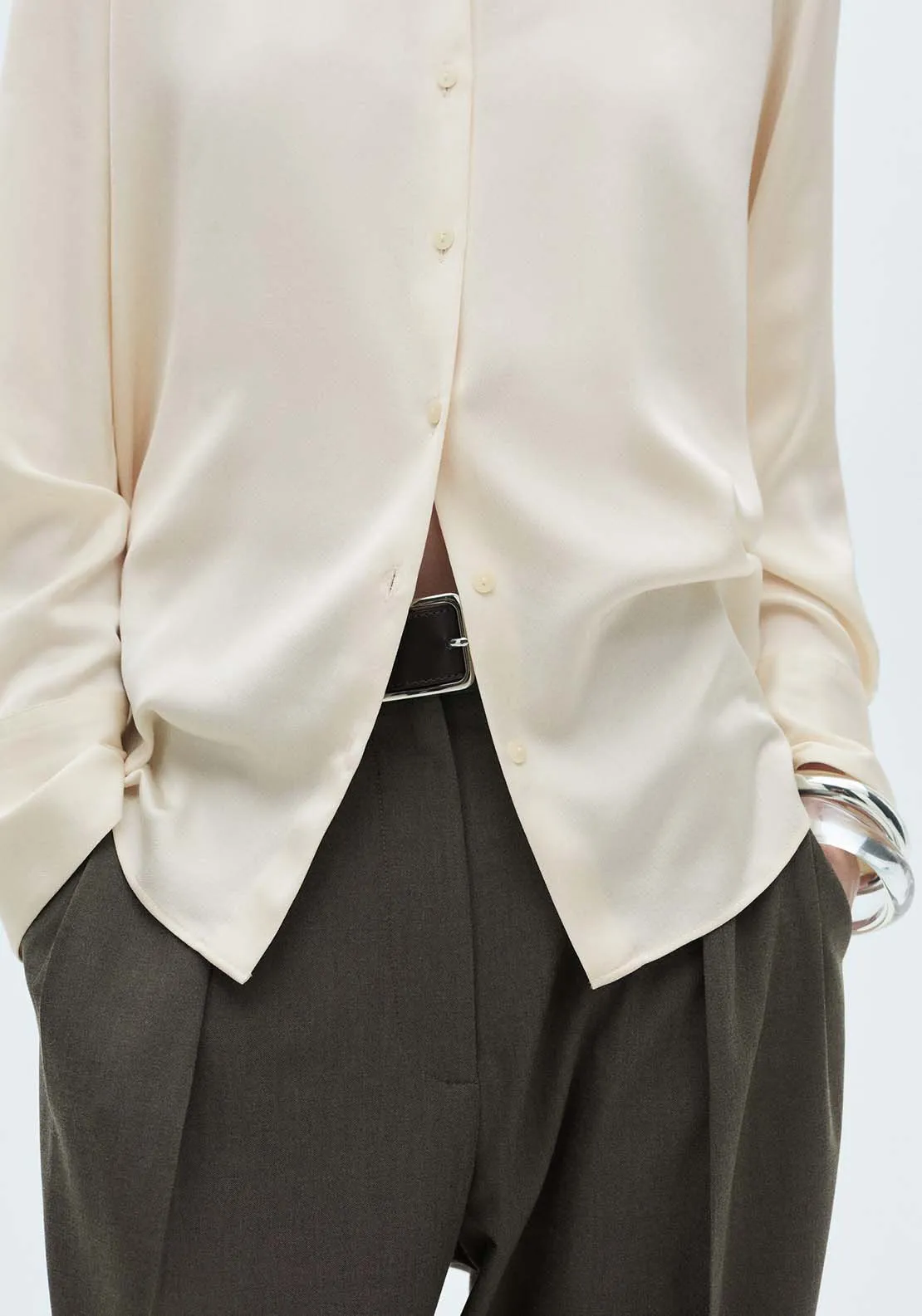Satin finish flowy shirt - Beige