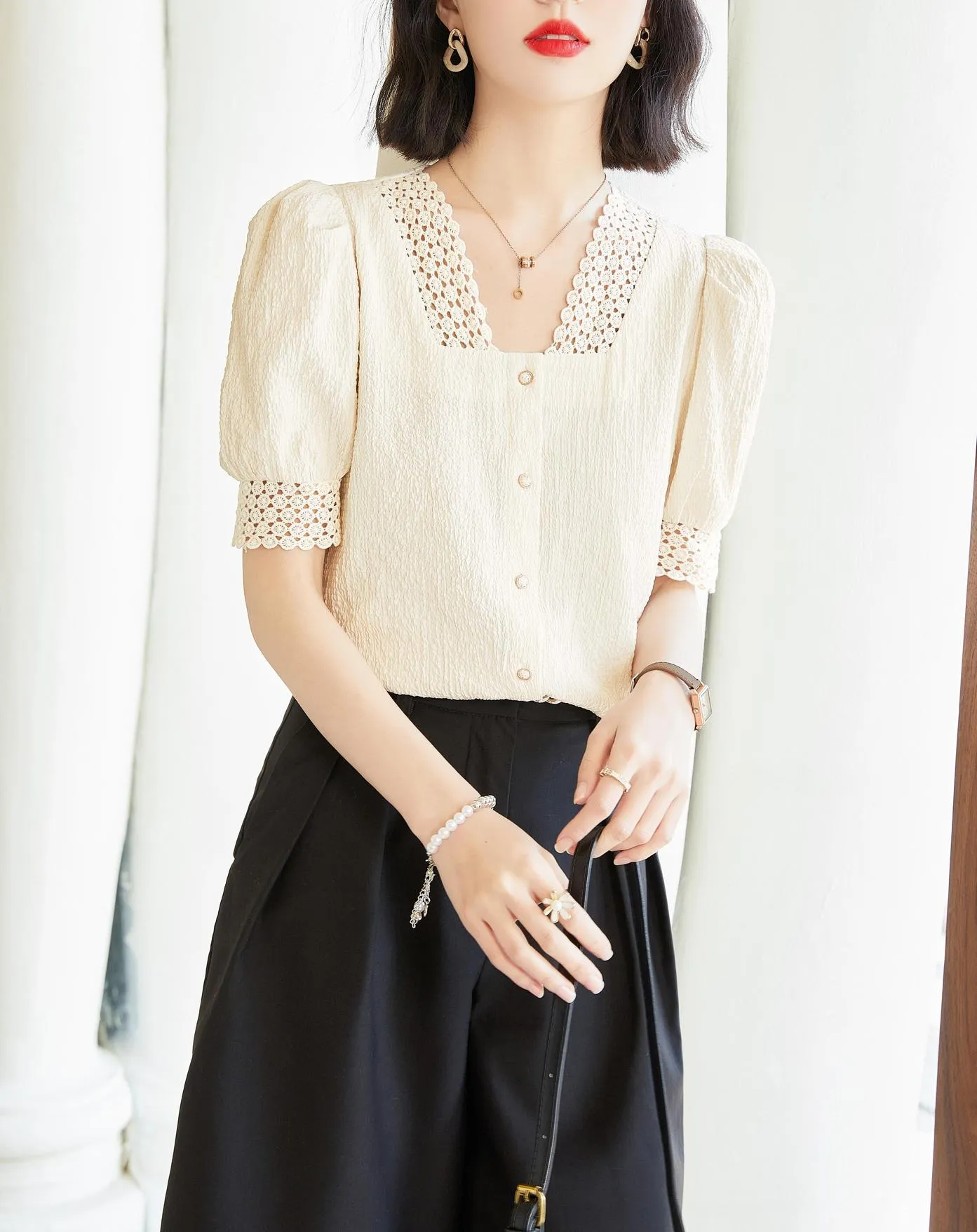 Sweet and Stylish V-Neck Eyelet Blouse for Trendy Women