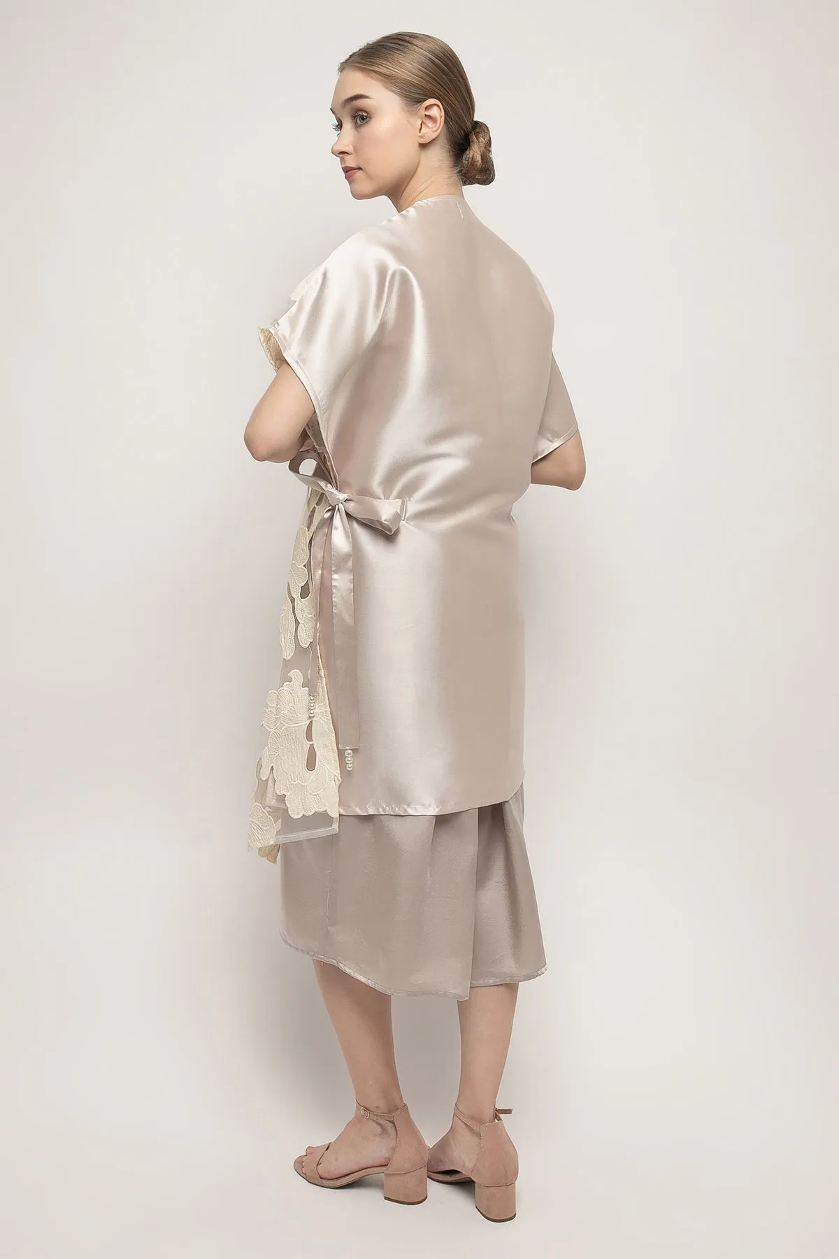 Tiara Outer Top in Ivory