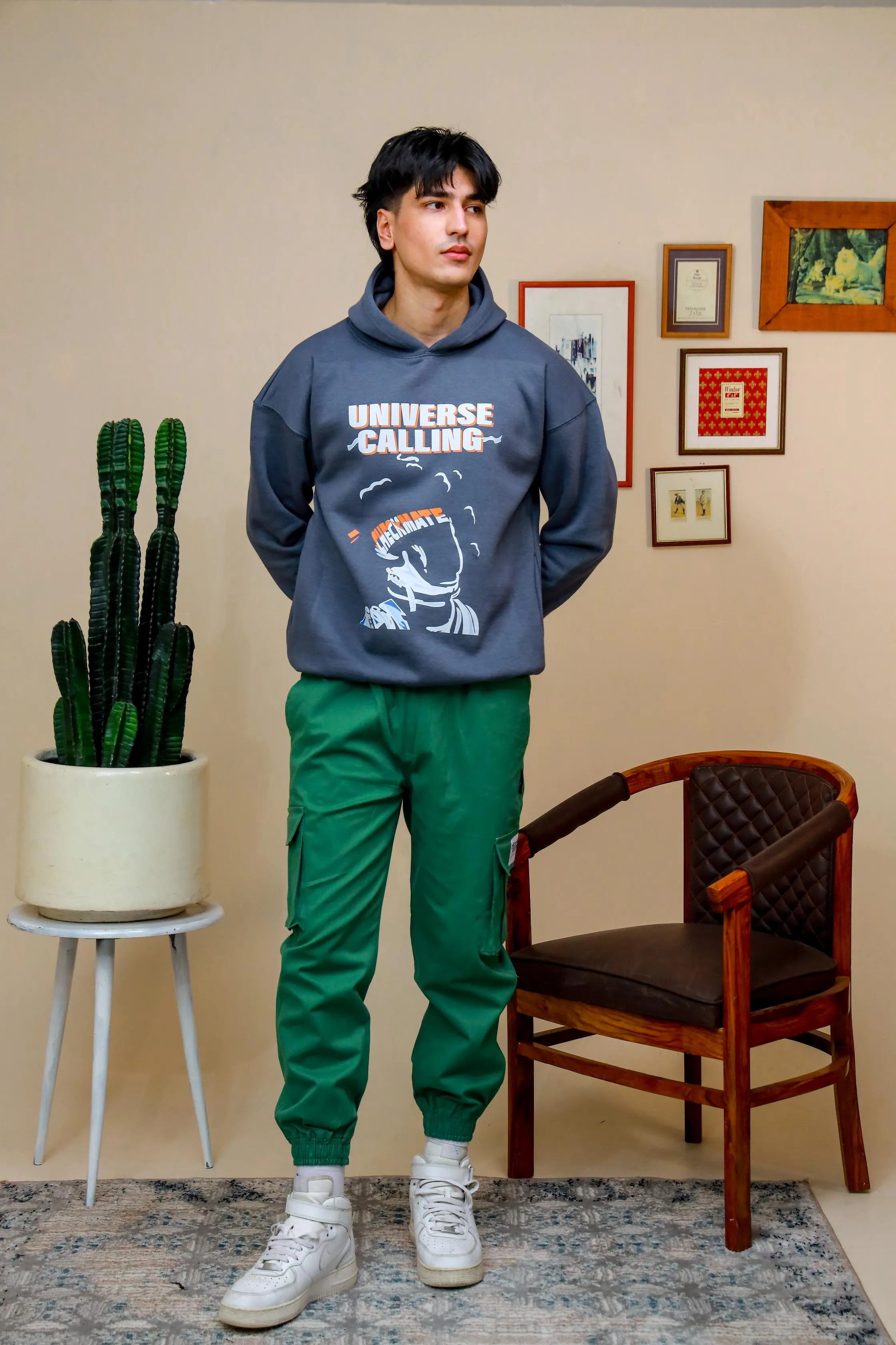 UNIVERSE CALLING OVERSIZED HOODIE